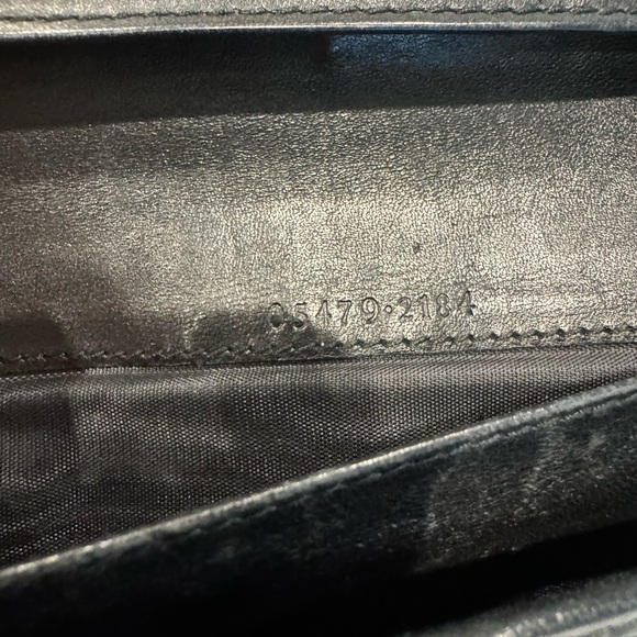 Authentic Gucci wallet - Picture 5 of 11